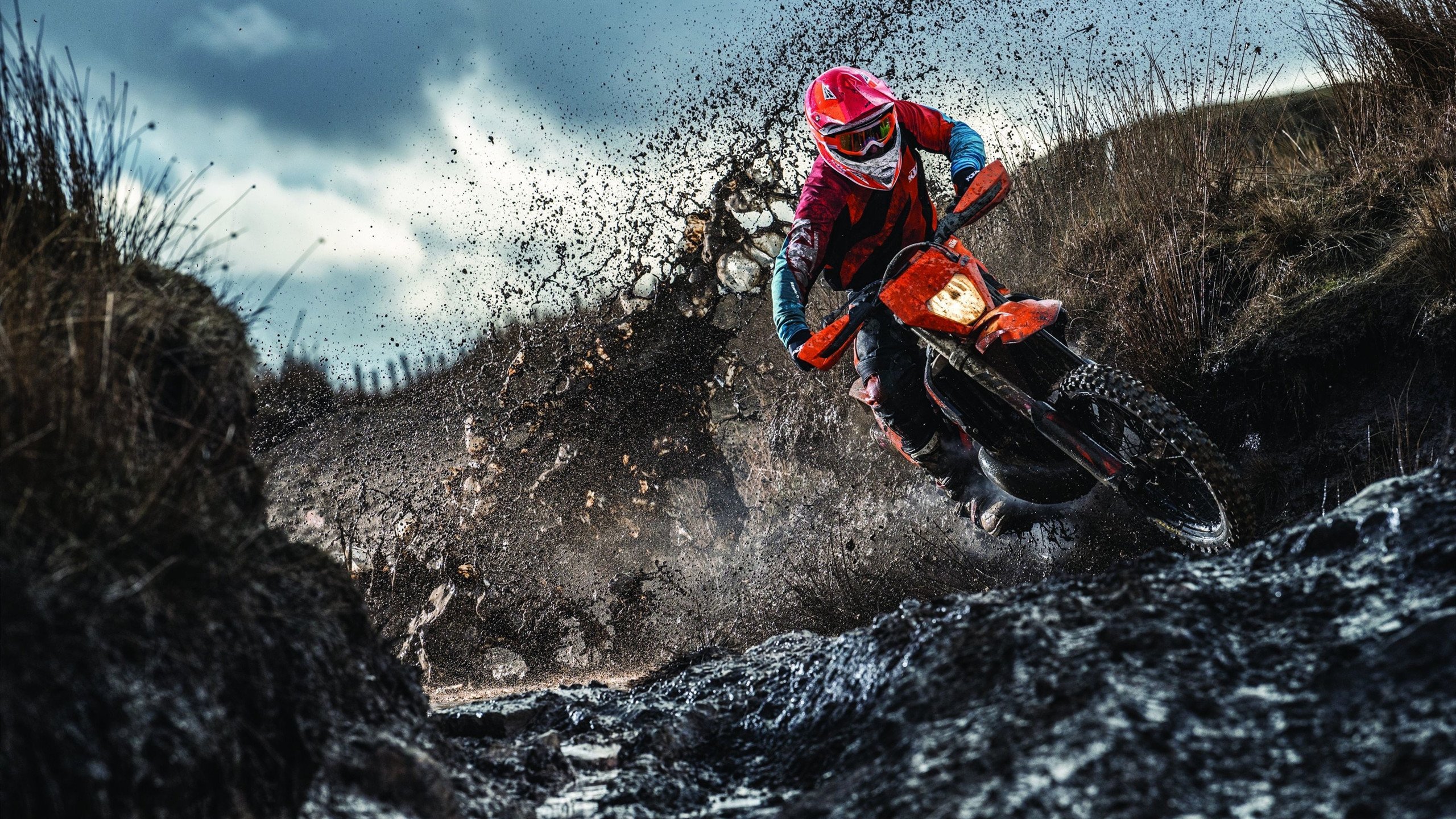 世界田径：肯尼亚运动员屡破纪录，赛场火爆非凡！，肯尼亚短跑运动员